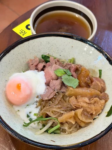 Beef Noodles Chatuchak Market Bangkok | 牛肉面 Street Food in Section 4 photo 8