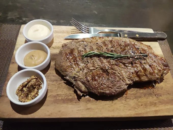 Bistro Bordello Bangkok | European Bistro & Comfort Food in Din Daeng photo 4