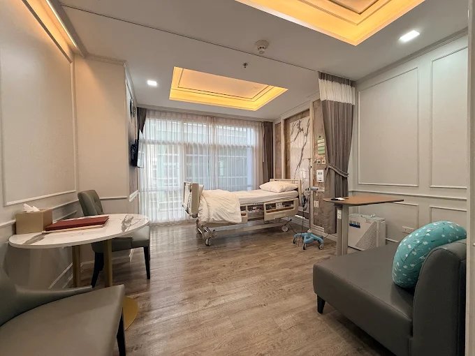 BNH Hospital Bangkok | Private Hospital on Convent Road in Silom photo 2