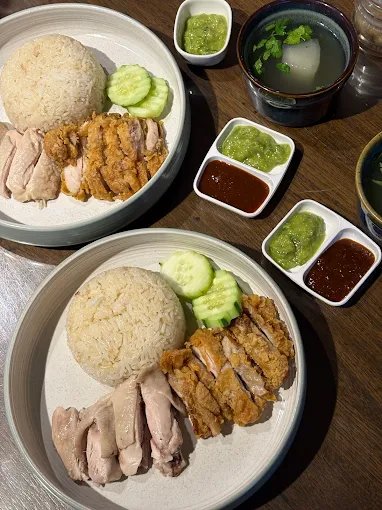Erb Singapore Chicken Rice Bangkok | Hainanese Chicken Rice Near Rama 9 photo 3