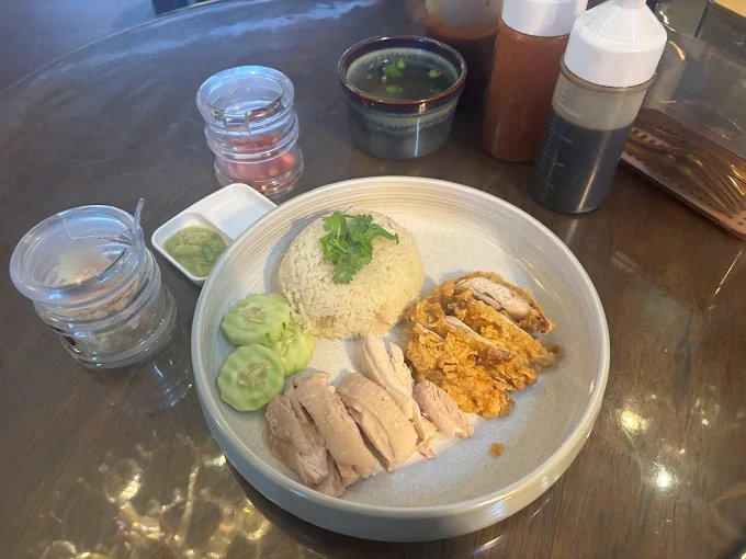 Erb Singapore Chicken Rice Bangkok | Hainanese Chicken Rice Near Rama 9 photo 4