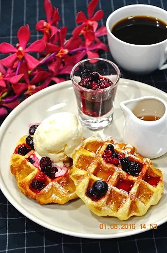 Goodfellas Thong Lo Cafe Bangkok | Coffee & Pastries near BTS Thong Lo photo 4