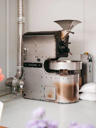 Hands and Heart Coffee Roasters Bangkok | Minimalist Specialty Coffee on Sukhumvit 67 photo 4