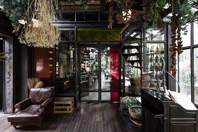Karmakamet Diner Bangkok | Garden Restaurant on Sukhumvit Soi 24