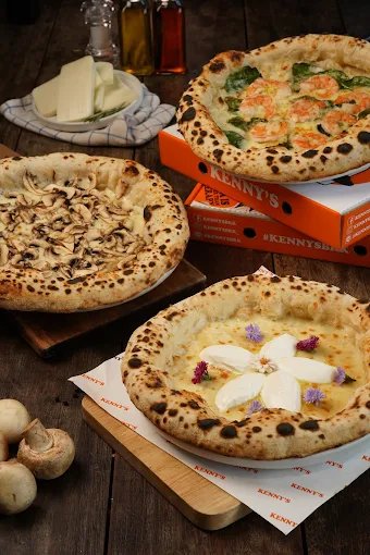 Kenny's BKK Ari Bangkok | Pizza, Burgers & Craft Beer in Phaya Thai photo 3