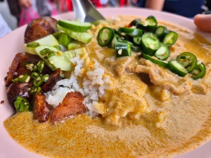 Khao Gaeng Jek Pui Bangkok | Legendary Chinatown Curry Rice on Mangkon Road photo 3