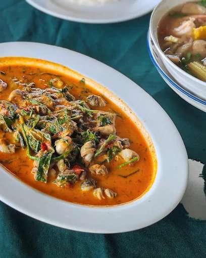 Kitchen Starlight Tigers Bangkok | Local Thai Waterside Restaurant Near Nawamin 66 photo 7