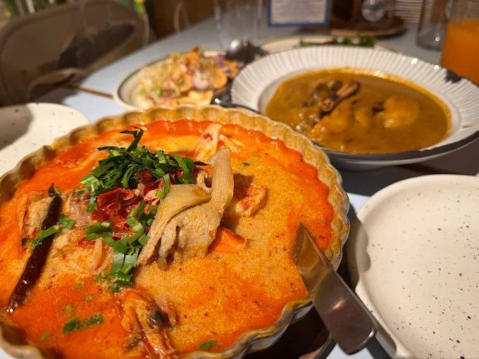 Lon Lon Local Diner Bangkok | Modern Thai-Chinese Khao Tom Diner in Silom photo 8
