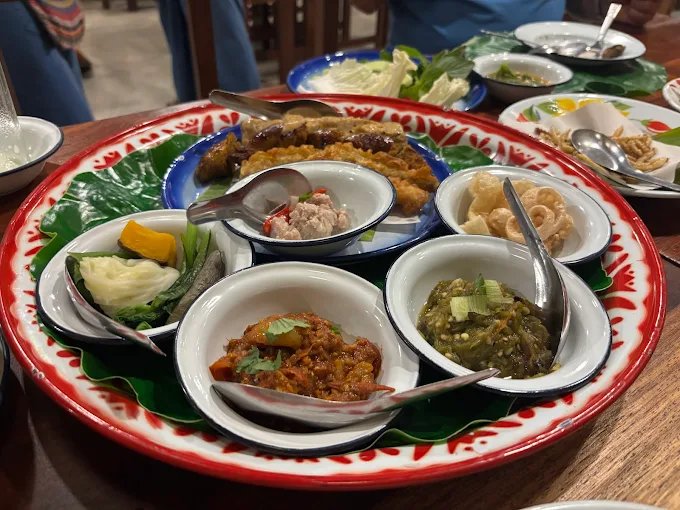 Maan Muang Bangkok | Michelin-Listed Northern Thai Restaurant in Saphan Sung photo 12
