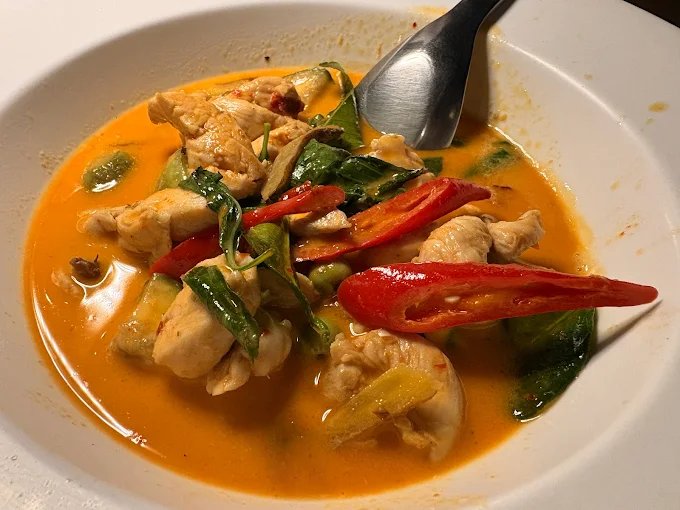 Naj's Bowl & Cafe Convent Road Bangkok | Thai Dining near BNH Hospital photo 2