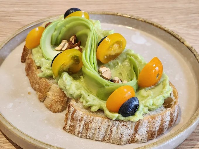 Norma Naknivas Bangkok | Minimal Cafe, Brunch & Wine Bar in Lat Phrao photo 2