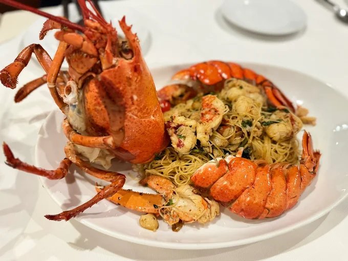 Sala Rossa Bangkok | Traditional Italian Restaurant Near BTS Ratchadamri photo 3