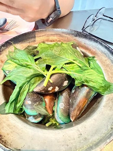 Somsak Claypot Crab Krung Thon Buri BTS | Famous Crab & Prawn Glass Noodles in Bangkok photo 4