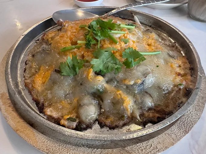 Tek Heng Bangkok | Historic Mee Krob Jeen Lee Restaurant in Talat Phlu photo 6