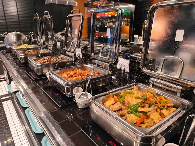 The Diner Buffet @ Vince Hotel Bangkok | Thai & International Buffet in Pratunam
