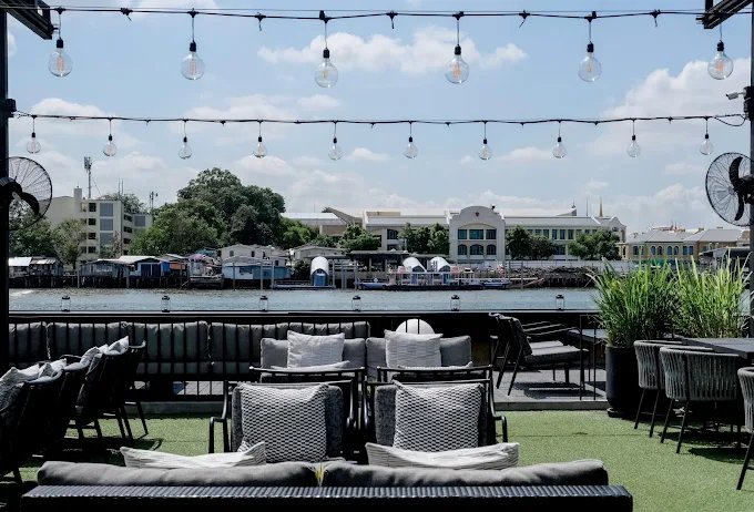 Theatre Riverside Restaurant Bangkok | Thai-European Riverside Dining in Bangkok Noi photo 3