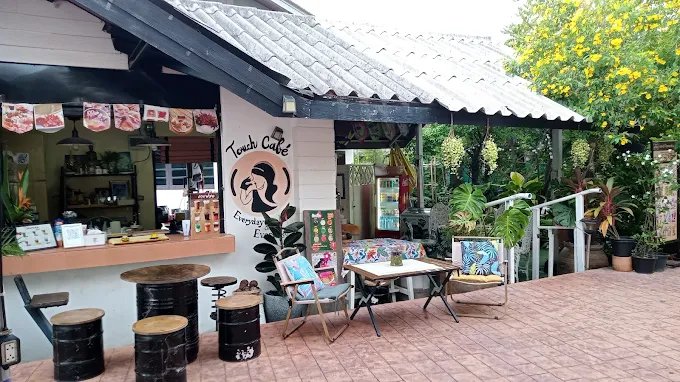 Touch Café Chatuchak Bangkok | Country-Style Cafe in Lat Yao