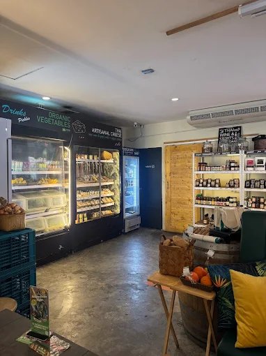 VIVIN Asok Bangkok | Organic Cafe Grocery Bistro on Sukhumvit 19 photo 3