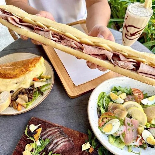 VIVIN Asok Bangkok | Organic Cafe Grocery Bistro on Sukhumvit 19 photo 6