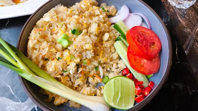 White Flower Factory Siam Square One | Thai Food, Cakes & Cafe in Bangkok photo 4