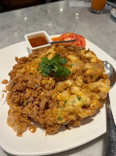 White Flower Factory Siam Square One | Thai Food, Cakes & Cafe in Bangkok photo 9