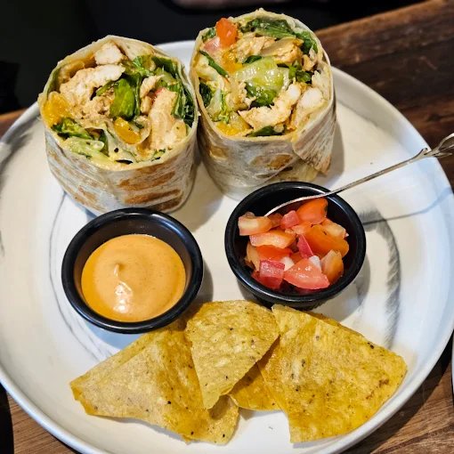 Wraptor Ari Bangkok | Tex-Mex Wraps, Tacos and Burritos in Ari photo 5